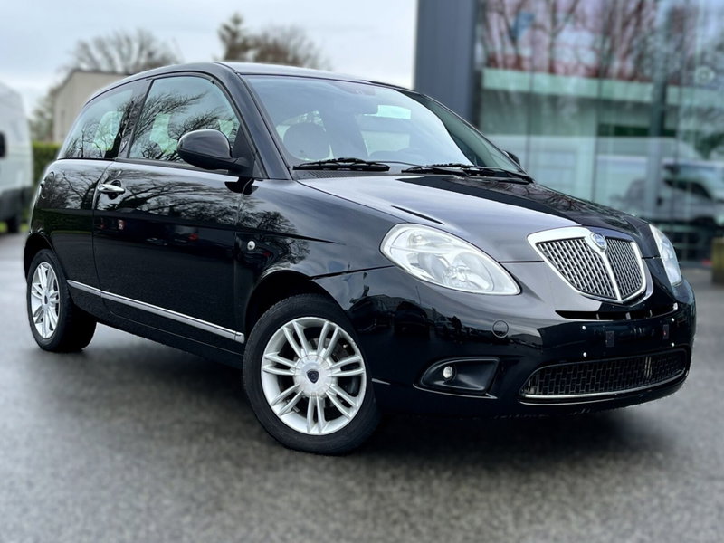 Lancia Ypsilon 1.2 69 CV Platino
