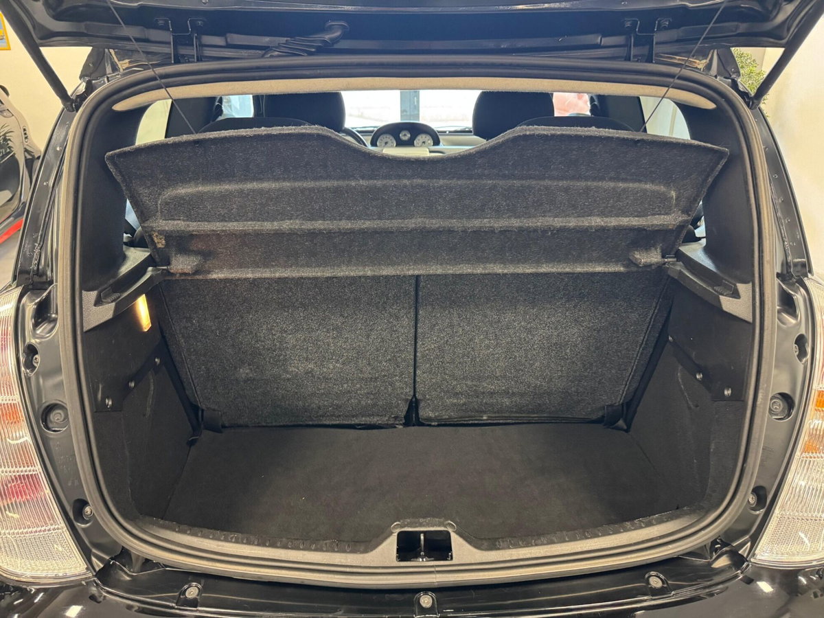Lancia Ypsilon 1.2 69 CV Platino (11)