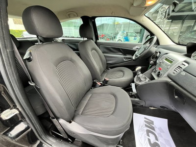 Lancia Ypsilon 1.2 69 CV Platino (11)