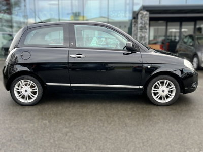 Lancia Ypsilon 1.2 69 CV Platino (7)