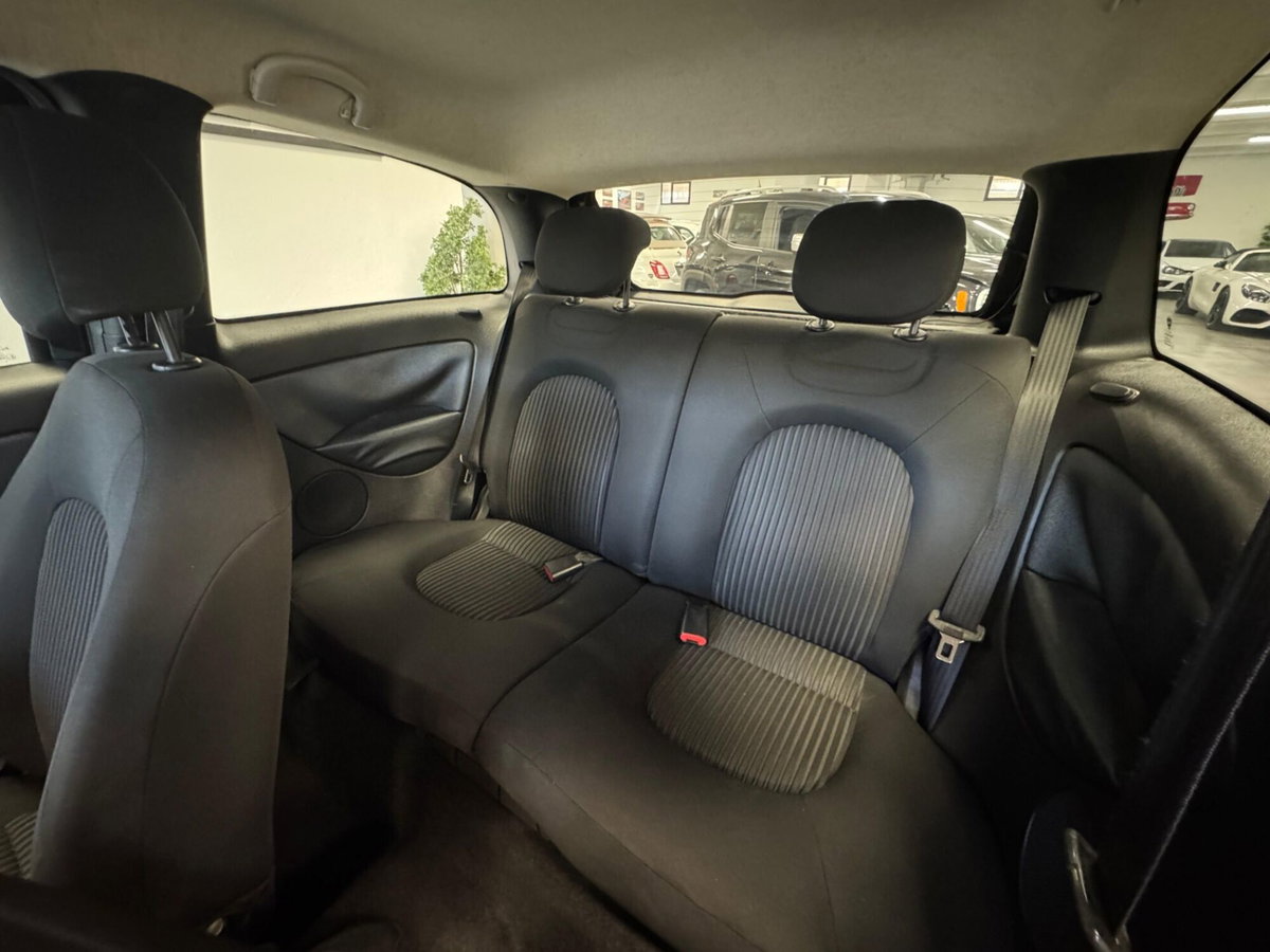 Lancia Ypsilon 1.2 69 CV Platino (9)