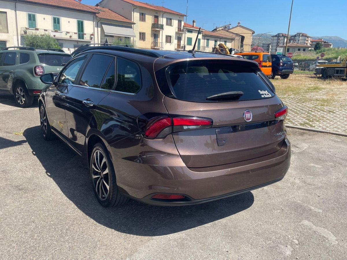 Fiat Tipo Station Wagon Tipo 1.6 Mjt S&S SW Lounge (3)