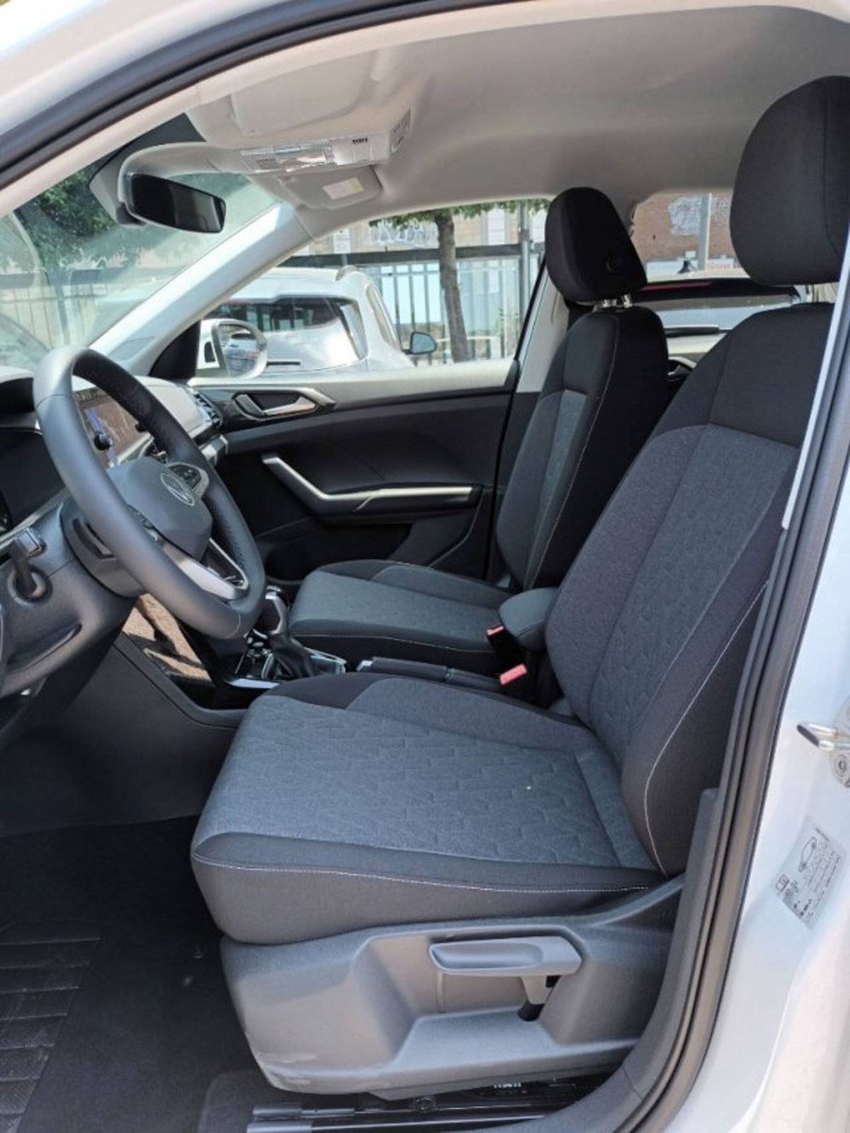 Volkswagen T-Cross 1.0 tsi Edition 115cv (7)