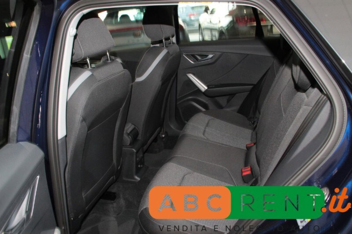 Audi Q2 Q2 35 TFSI S tronic Identity Black (10)