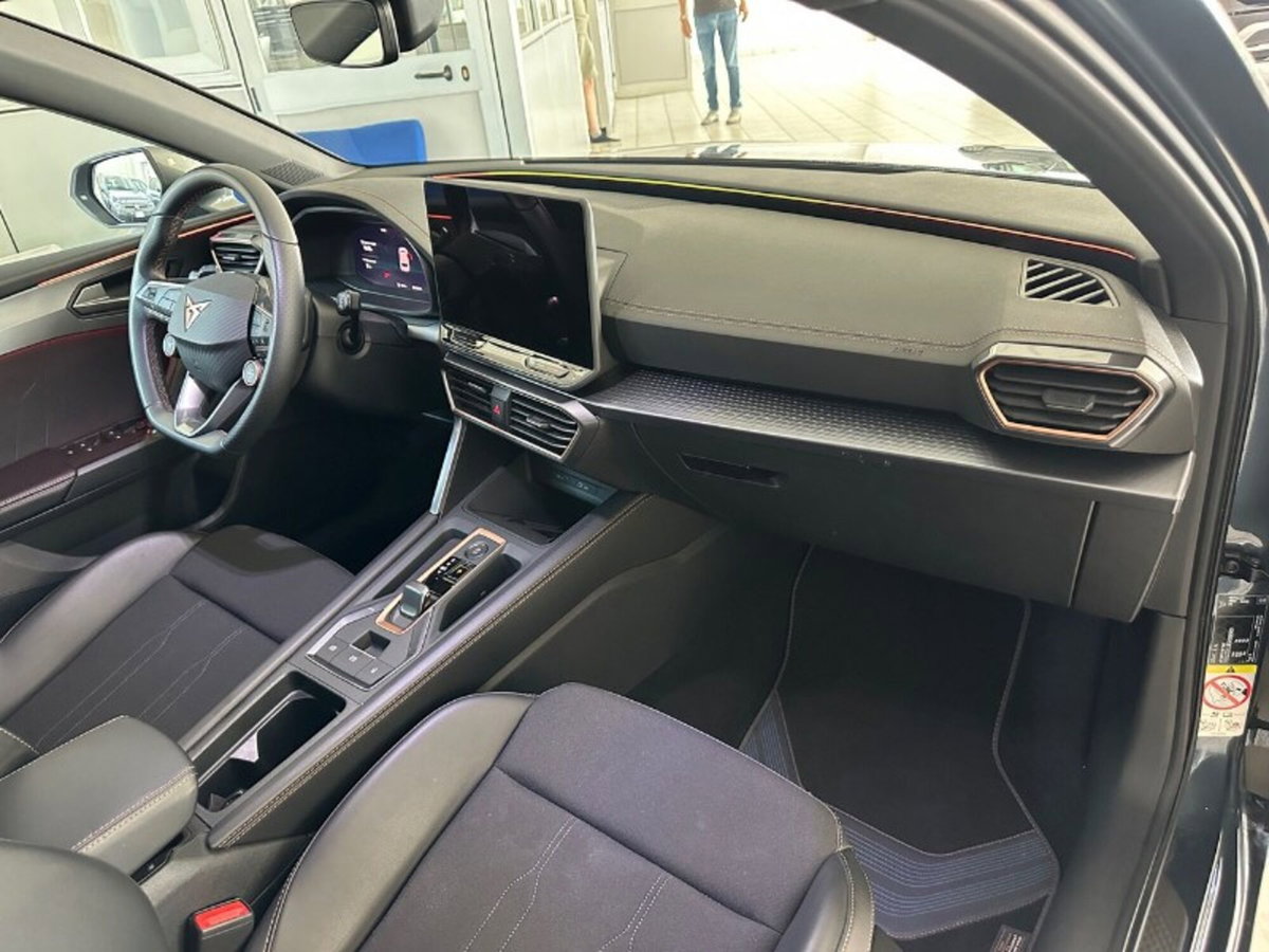 Cupra Leon Leon 2.0 tdi 150cv dsg (17)