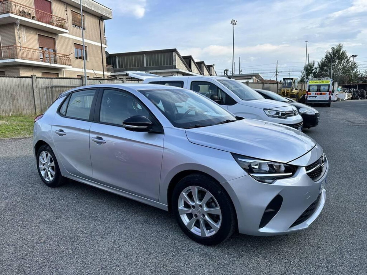 Opel Corsa 1.2 Edition (2)