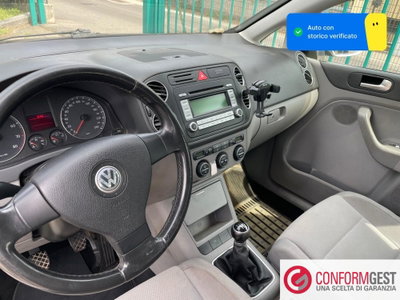 Volkswagen Golf 1.6 16V FSI 5p. Sportline (9)