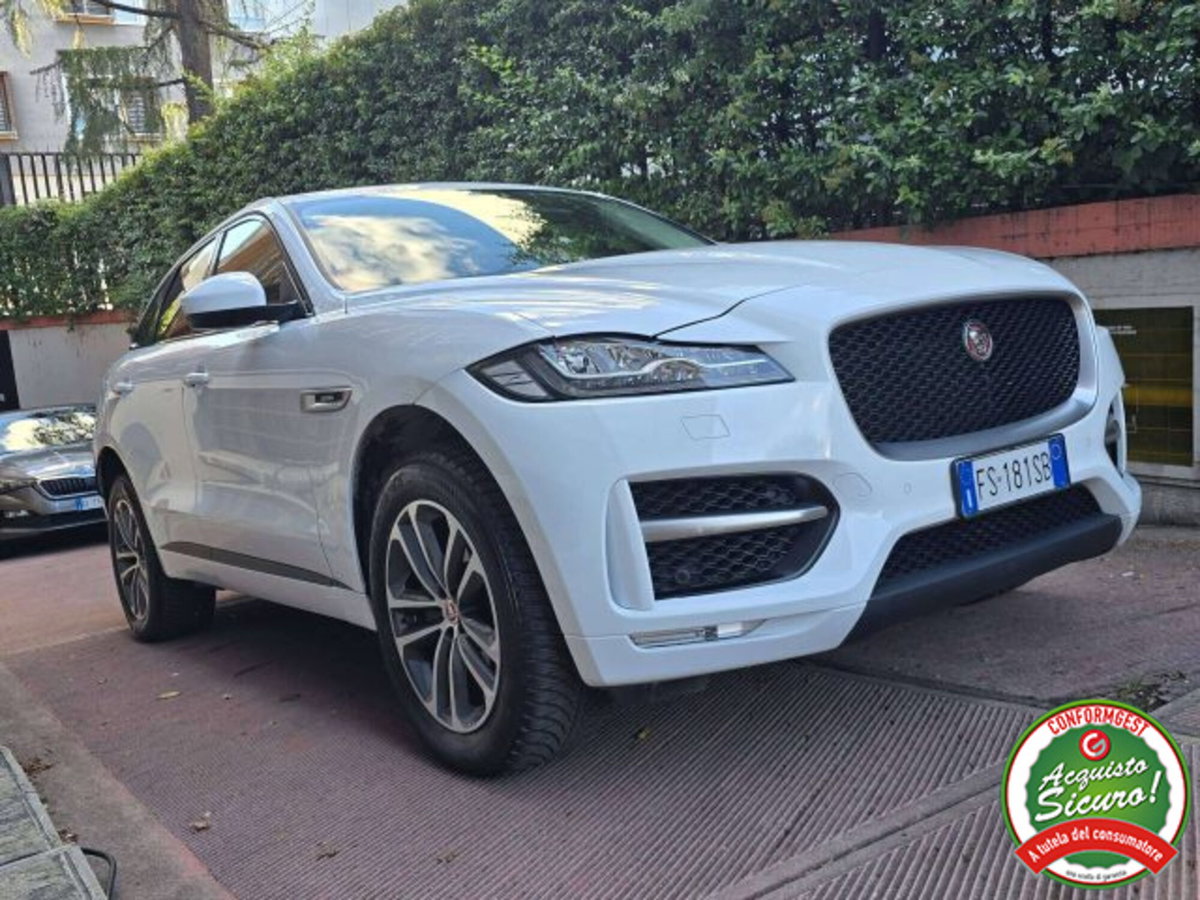 Jaguar F-Pace 3.0 D V6 300 CV AWD aut. R-Sport (2)