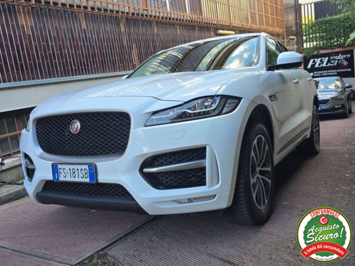 Jaguar F-Pace 3.0 D V6 300 CV AWD aut. R-Sport (3)