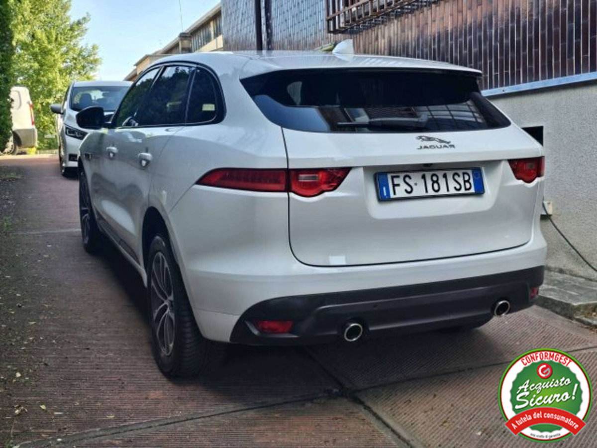 Jaguar F-Pace 3.0 D V6 300 CV AWD aut. R-Sport (4)