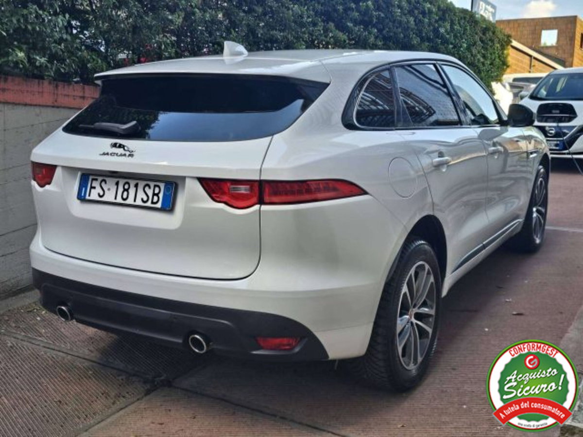 Jaguar F-Pace 3.0 D V6 300 CV AWD aut. R-Sport (5)