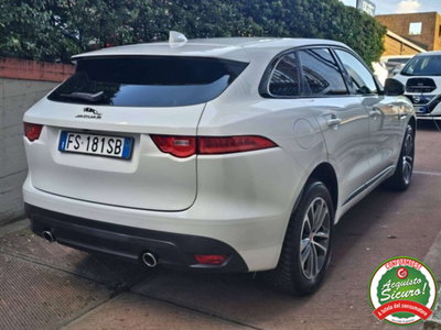 Jaguar F-Pace 3.0 D V6 300 CV AWD aut. R-Sport (5)
