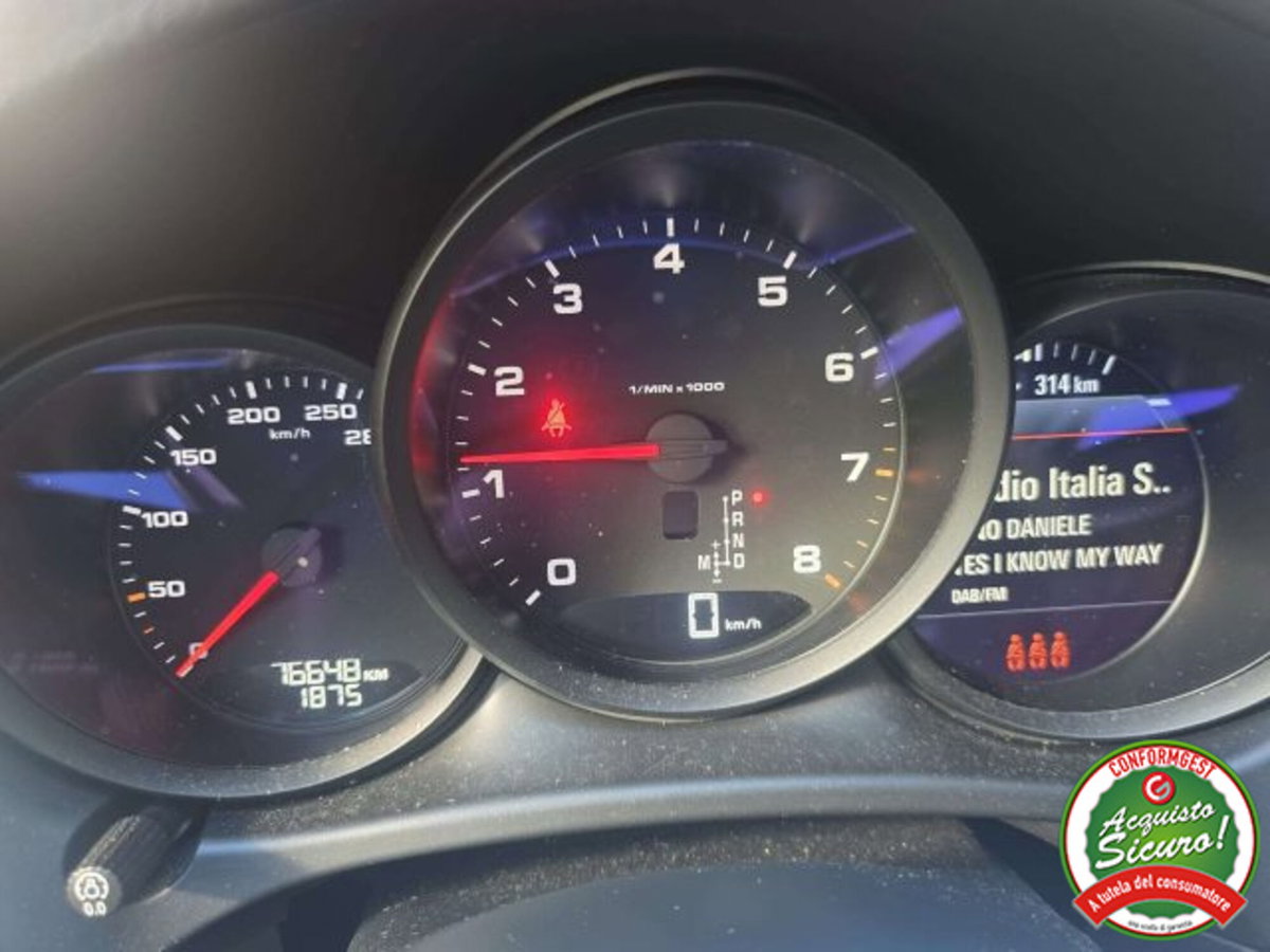 Porsche Macan 2.0 (13)