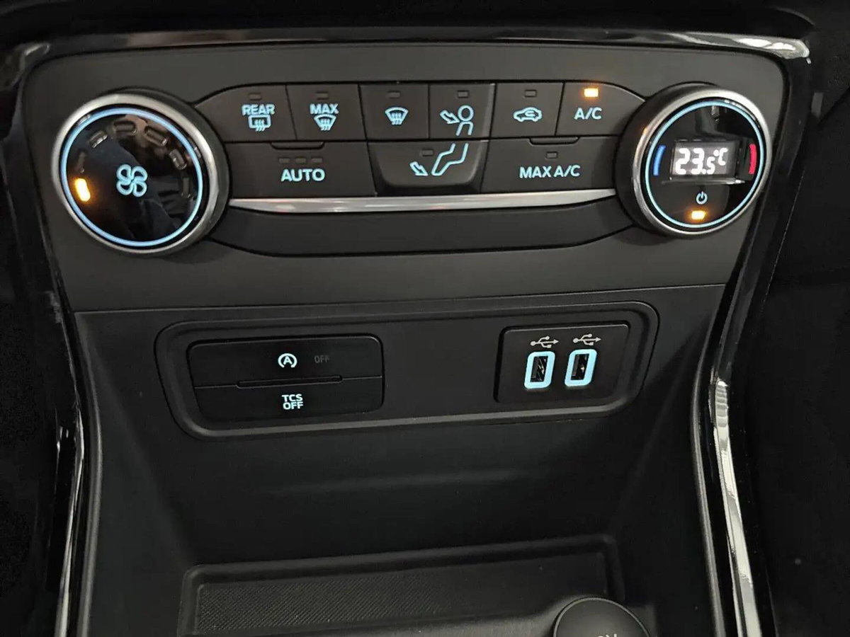 Ford EcoSport 1.0 EcoBoost 100 CV Titanium (13)