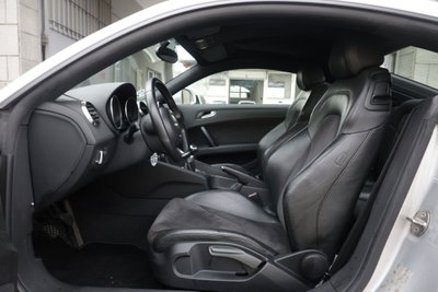 Audi TT Coupé 2.0 TFSI (16)