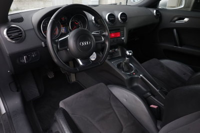 Audi TT Coupé 2.0 TFSI (2)