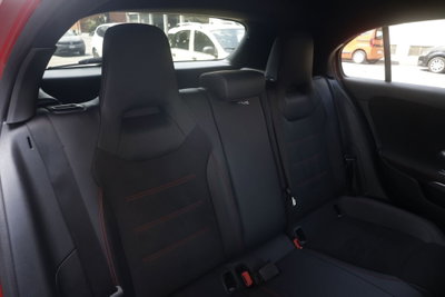 Mercedes-Benz Classe A 180 d Premium (15)