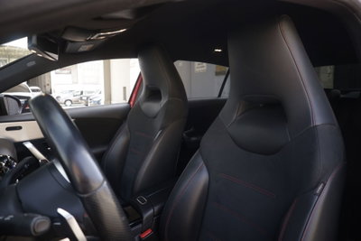 Mercedes-Benz Classe A 180 d Premium (18)