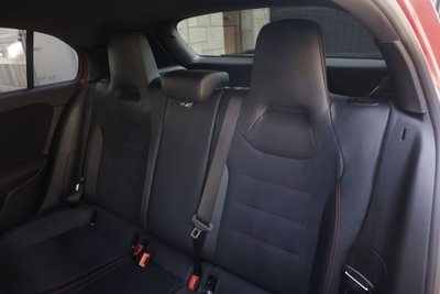 Mercedes-Benz Classe A 180 d Premium (3)