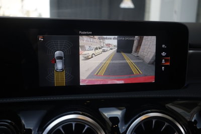 Mercedes-Benz Classe A 180 d Premium (9)