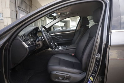 BMW Serie 5 Touring 520d xDrive  Luxury (19)