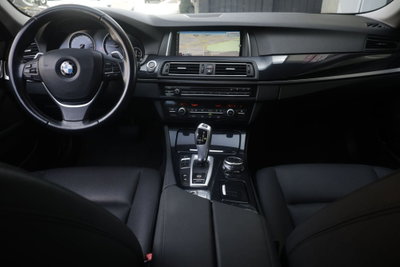 BMW Serie 5 Touring 520d xDrive  Luxury (2)