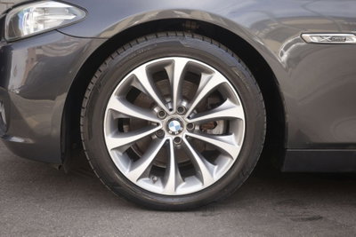 BMW Serie 5 Touring 520d xDrive  Luxury (5)