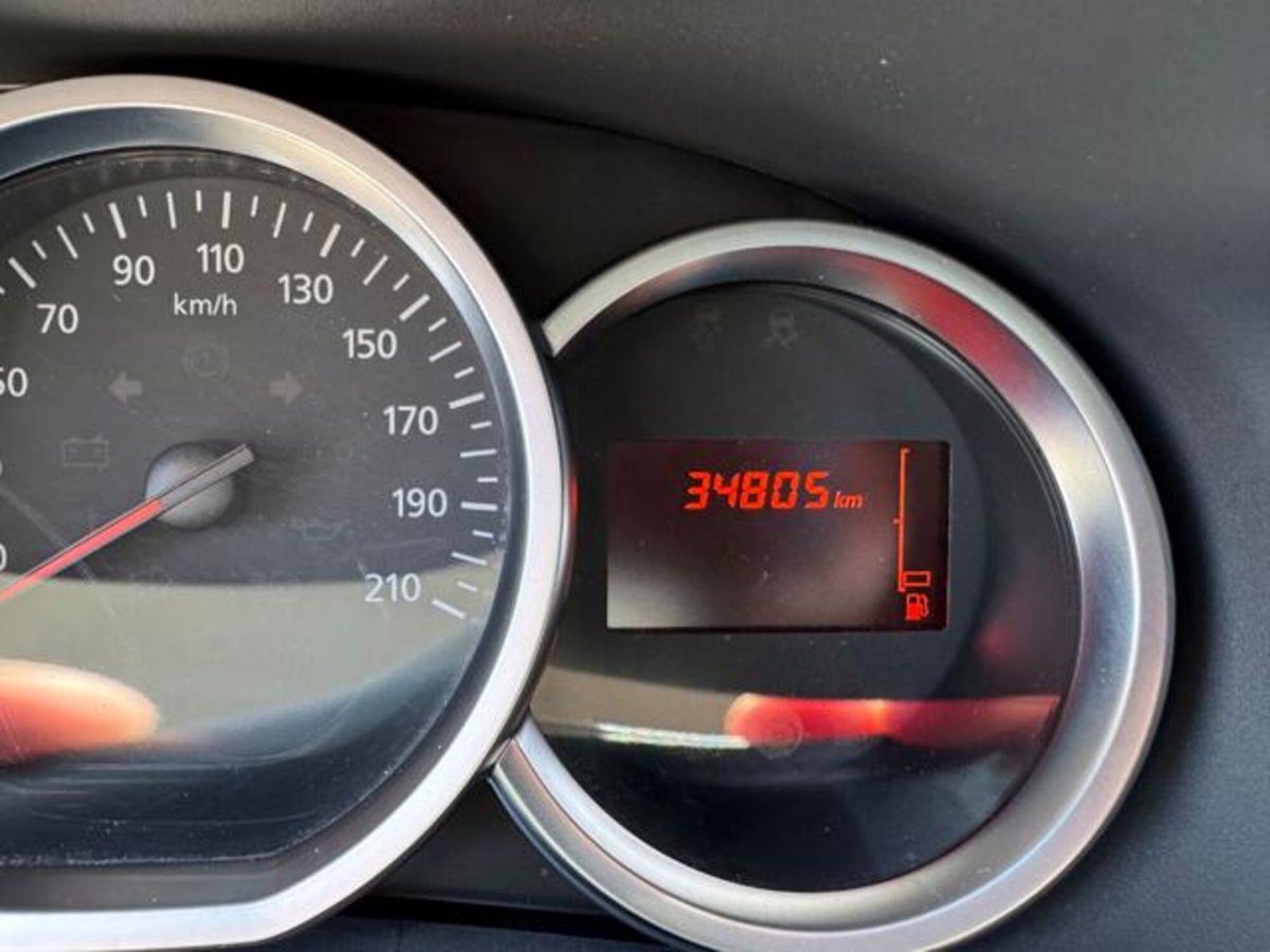 Dacia Sandero 1.0 SCe 12V 75CV Essential (13)