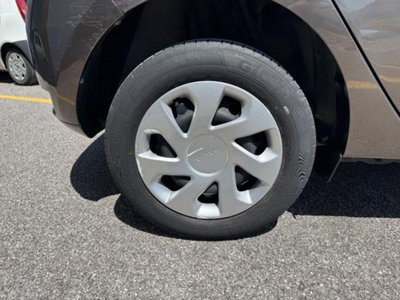 Dacia Sandero 1.0 SCe 12V 75CV Essential (17)