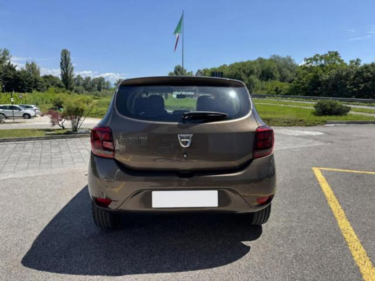 Dacia Sandero 1.0 SCe 12V 75CV Essential (5)