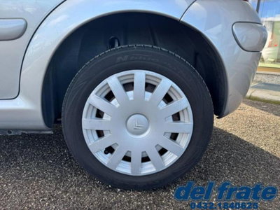 Citroen C3 1.4 16V SensoDrive Exclusive (17)