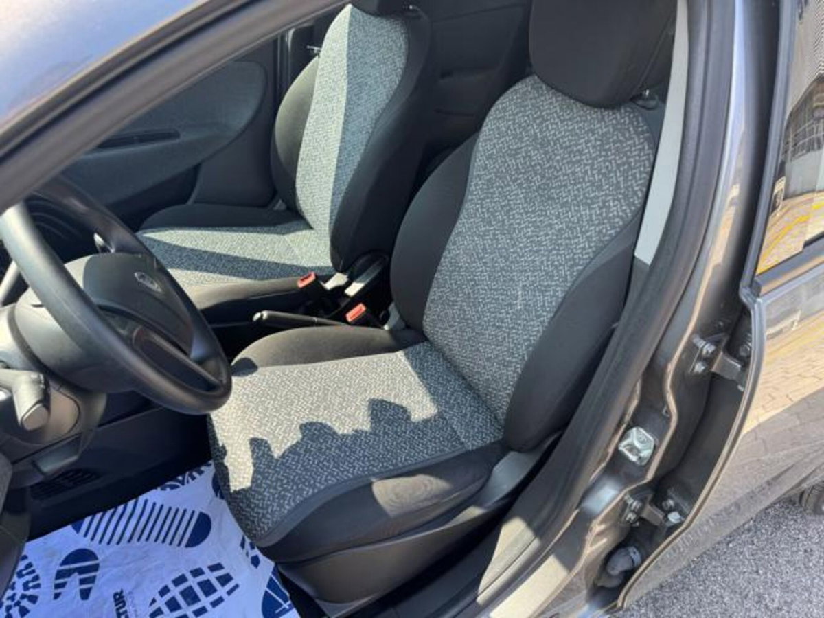 Lancia Ypsilon 1.0 FireFly 5 porte S&S Hybrid Silver Plus (11)