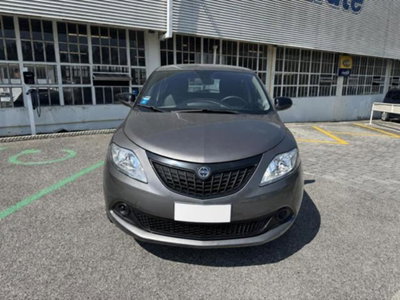 Lancia Ypsilon 1.0 FireFly 5 porte S&S Hybrid Silver Plus (9)