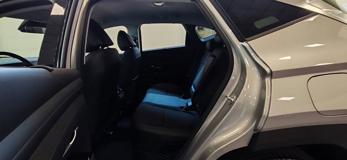 Hyundai Tucson 1.6 hev Exellence 2wd 239cv auto (12)