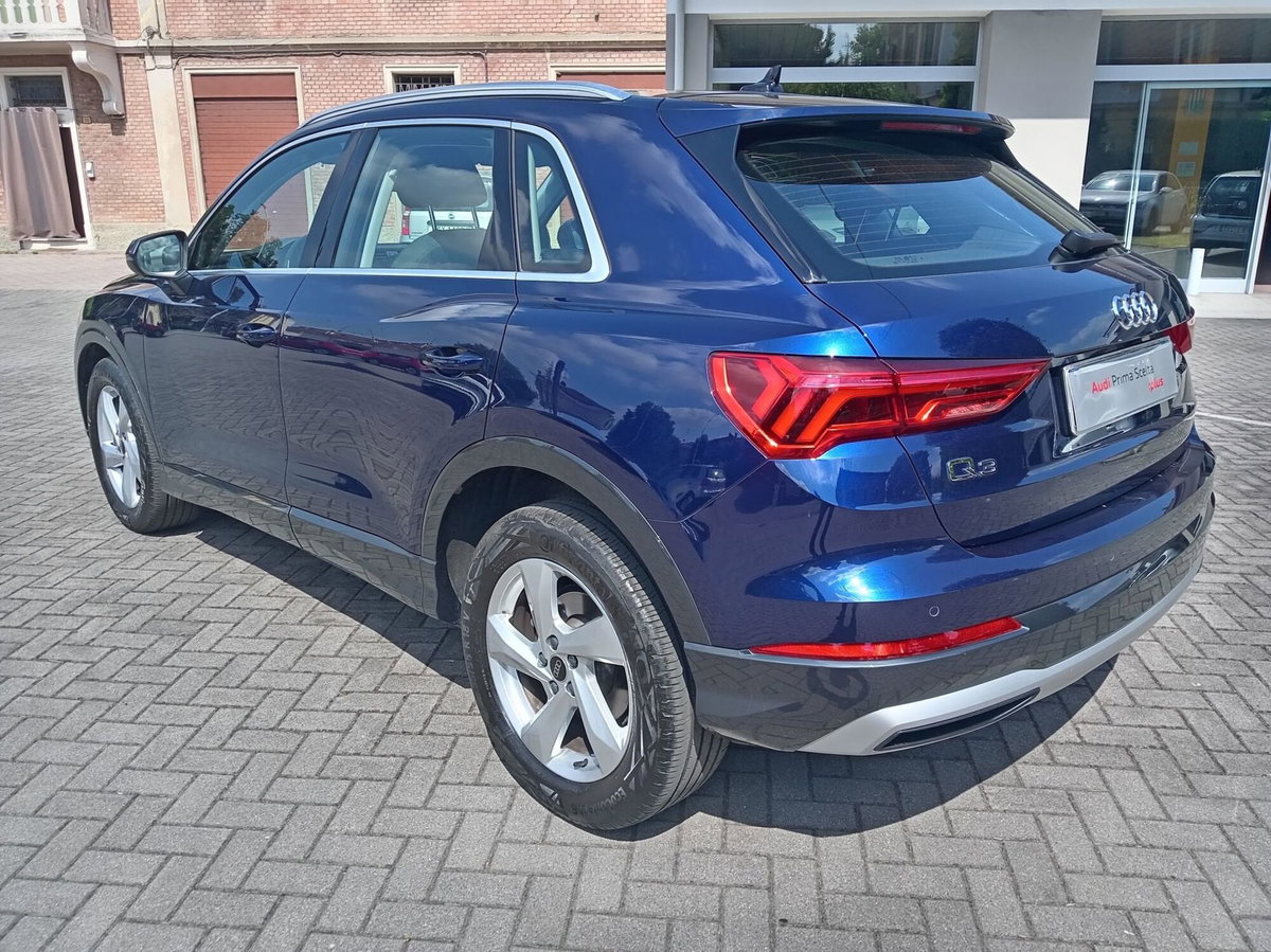 Audi Q3 35 TDI quattro S tronic Business Advanced (14)