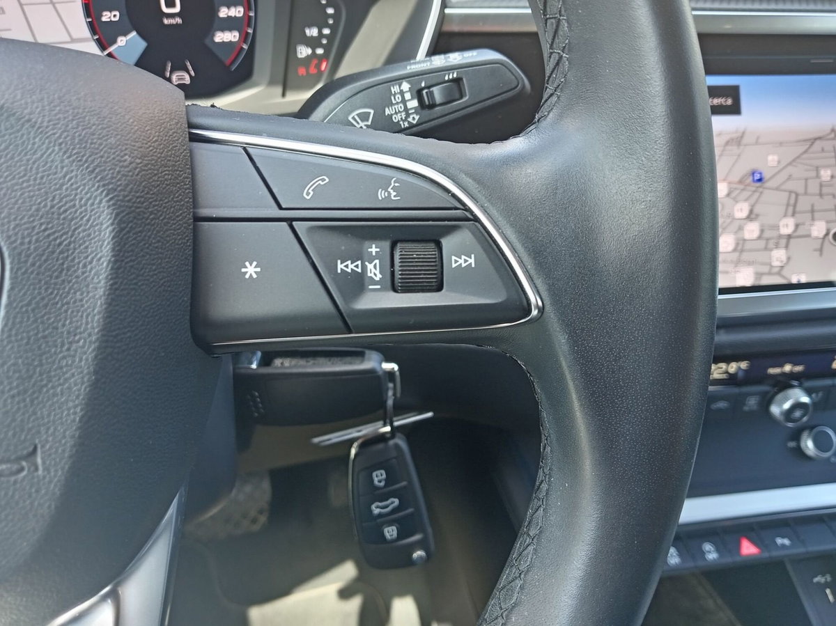 Audi Q3 35 TDI quattro S tronic Business Advanced (18)