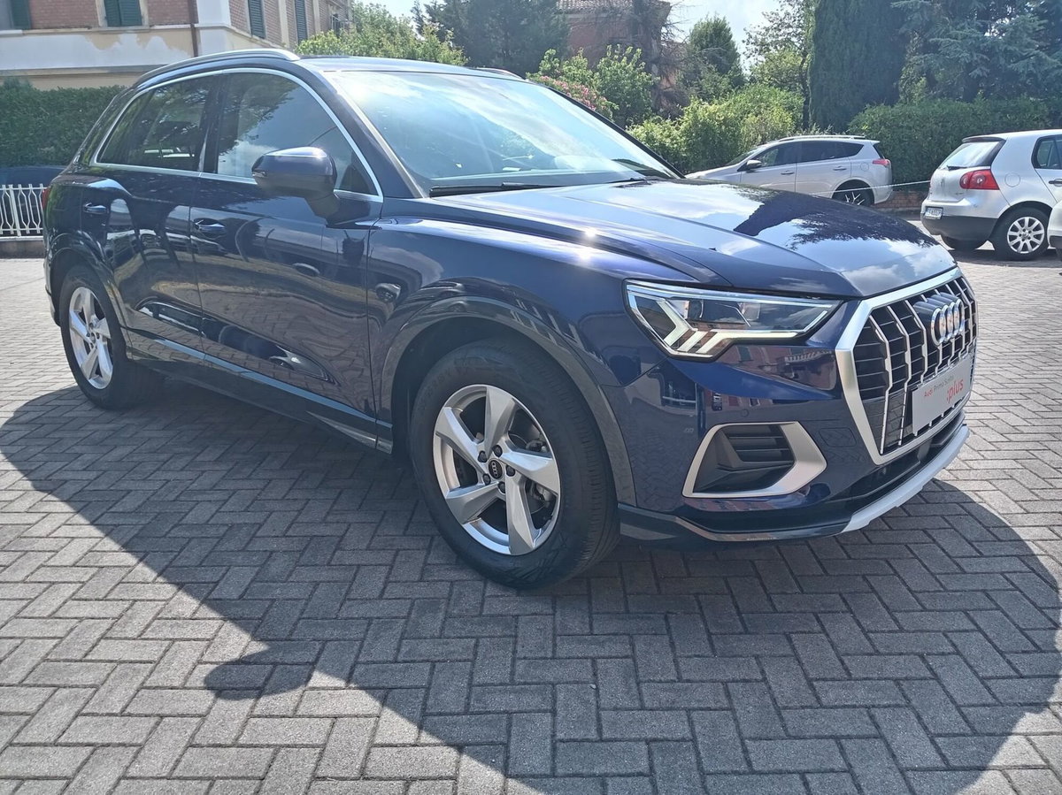 Audi Q3 35 TDI quattro S tronic Business Advanced (6)