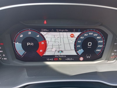 Audi Q3 35 TDI quattro S tronic Business Advanced (7)