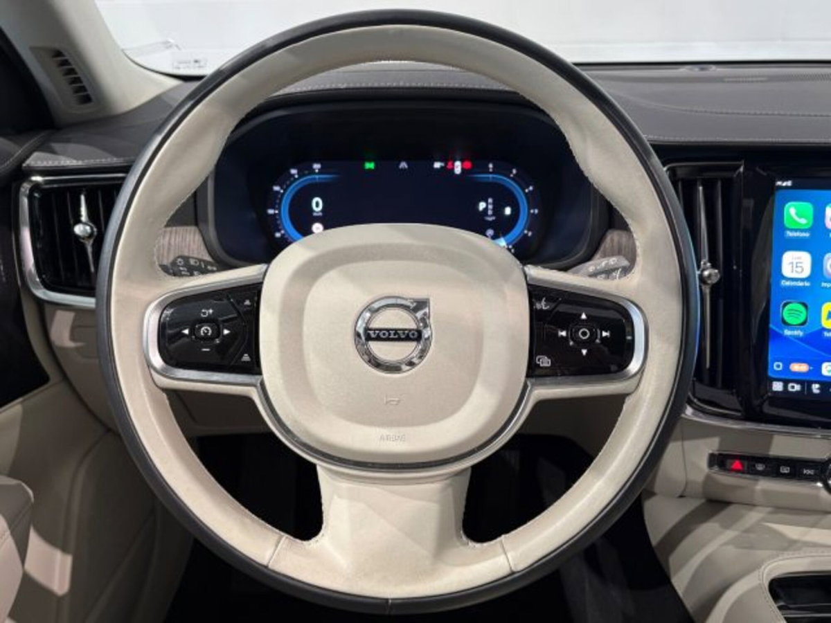 Volvo V90 Cross Country 2.0 b4 Plus awd auto (13)