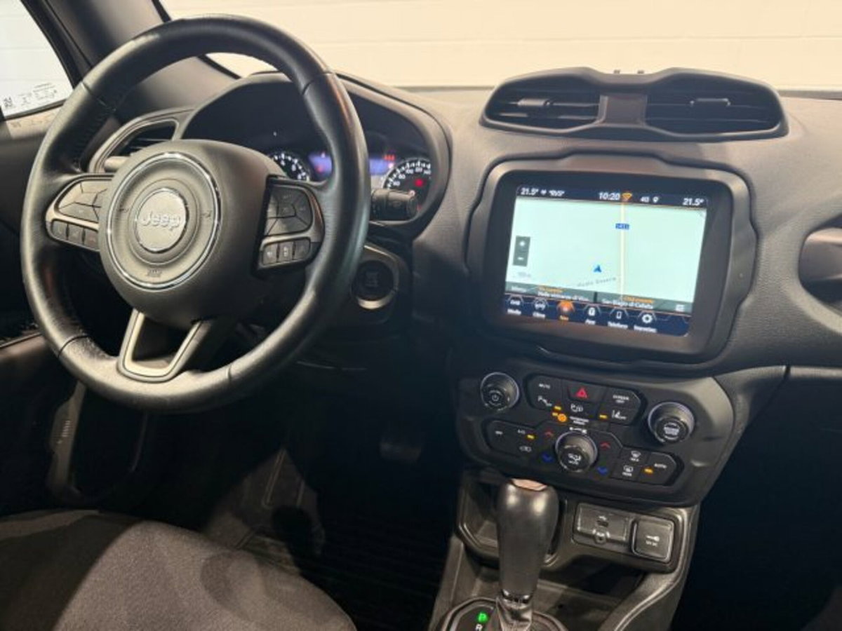 Jeep Renegade 1.3 T4 DDCT S (11)
