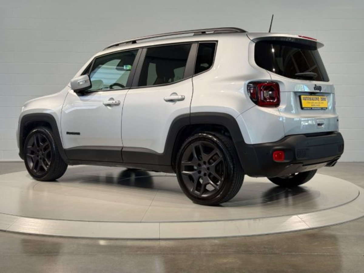 Jeep Renegade 1.3 T4 DDCT S (3)