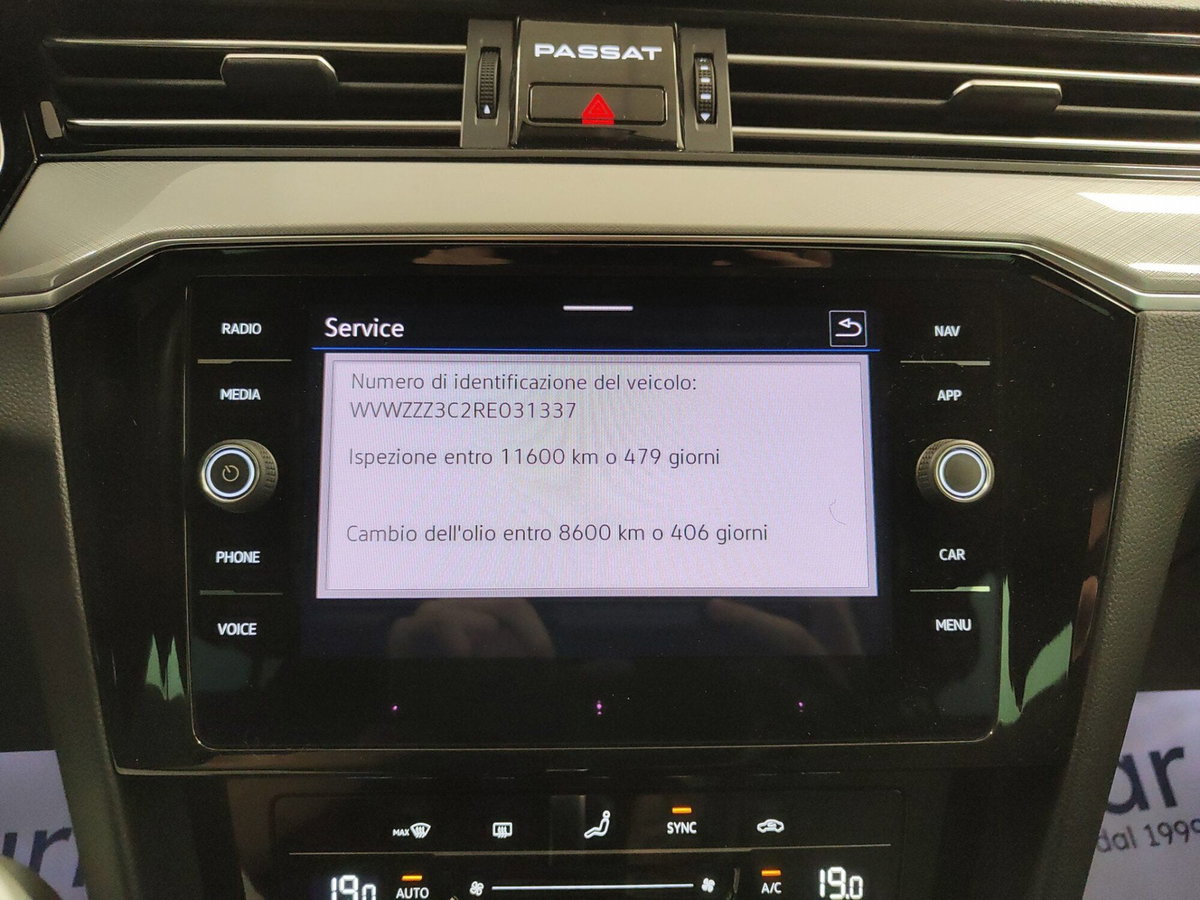 Volkswagen Passat Variant 2.0 TDI SCR 122 CV EVO DSG Business (15)