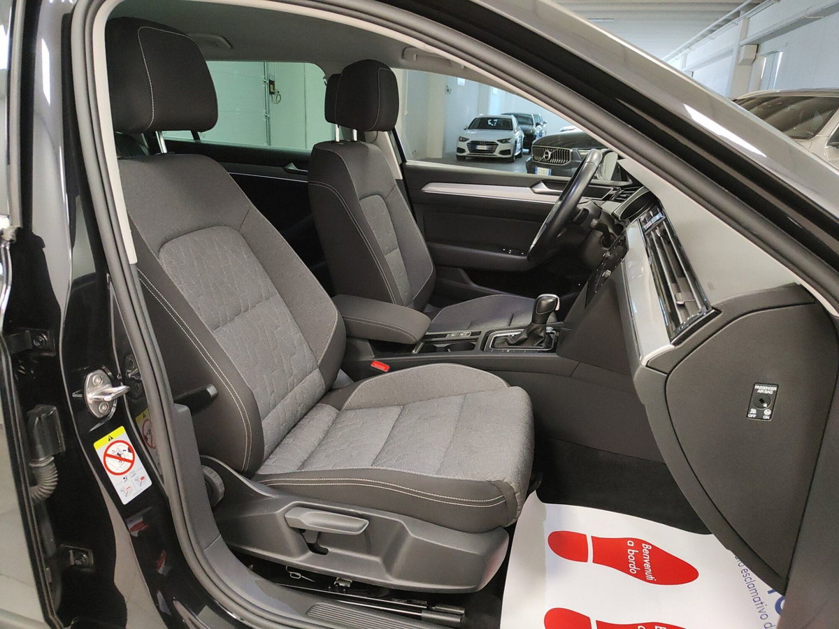 Volkswagen Passat Variant 2.0 TDI SCR 122 CV EVO DSG Business (5)