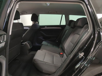 Volkswagen Passat Variant 2.0 TDI SCR 122 CV EVO DSG Business (6)