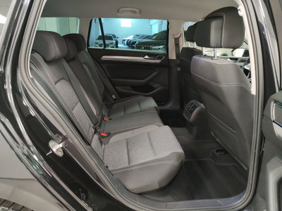 Volkswagen Passat Variant 2.0 TDI SCR 122 CV EVO DSG Business (7)