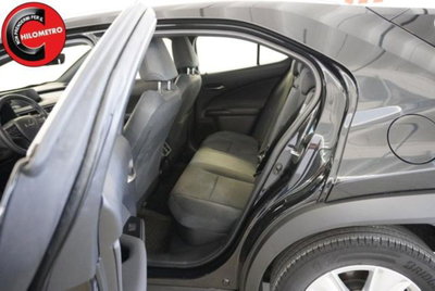 Lexus UX Hybrid Business (11)