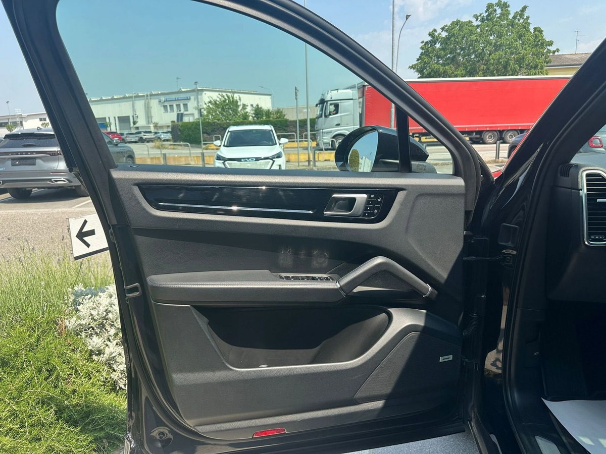 Porsche Cayenne Coupé 3.0 V6 (18)