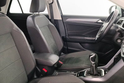 Volkswagen T-Roc 1.0 TSI Style (8)