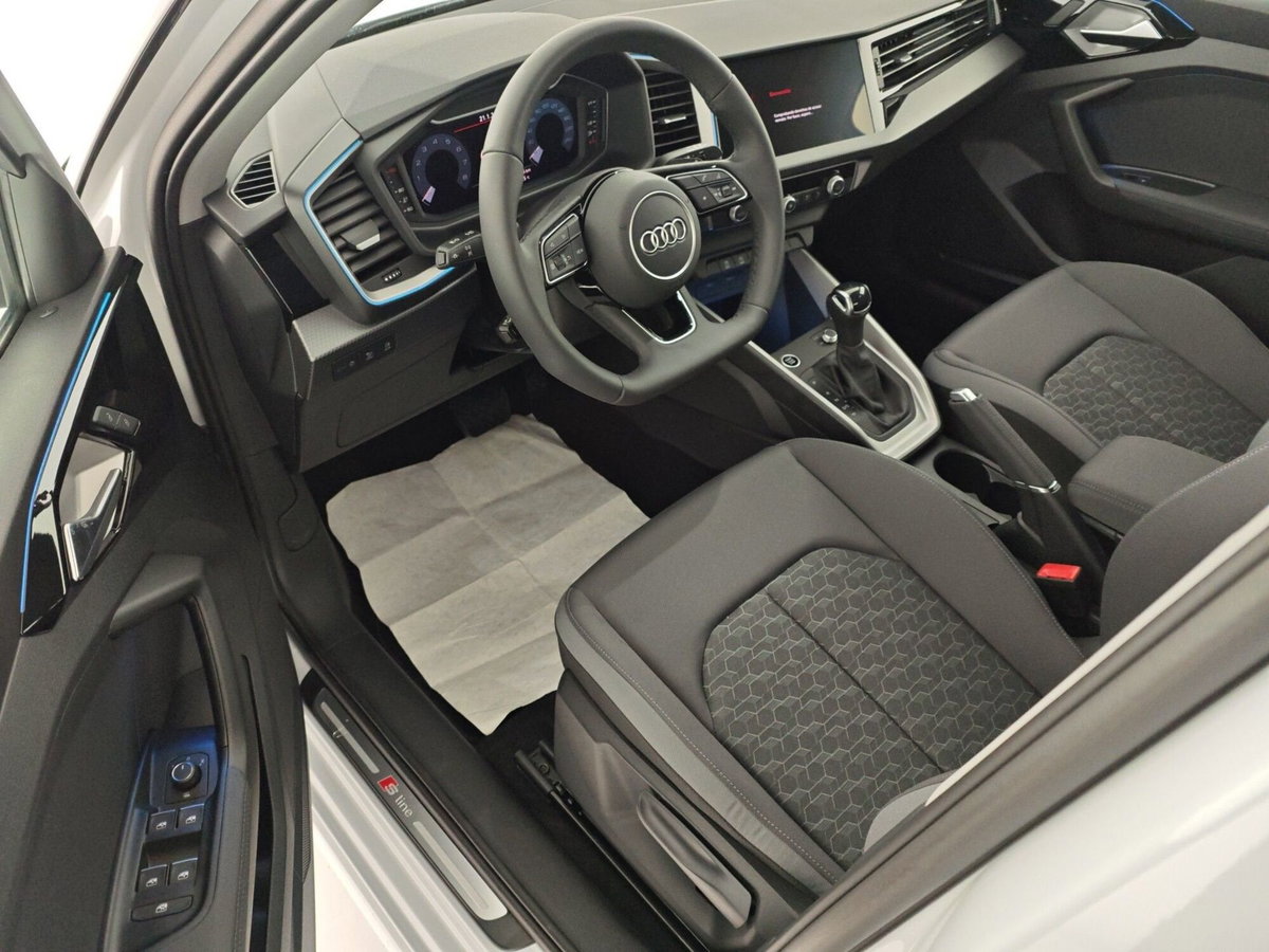 Audi A1 Sportback 30 TFSI S tronic S line edition (13)