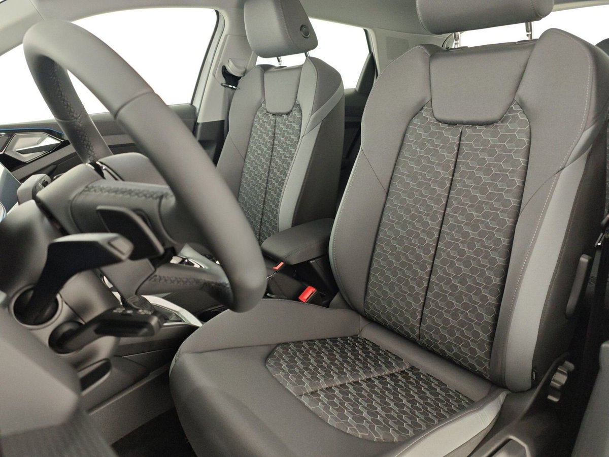 Audi A1 Sportback 30 TFSI S tronic S line edition (8)